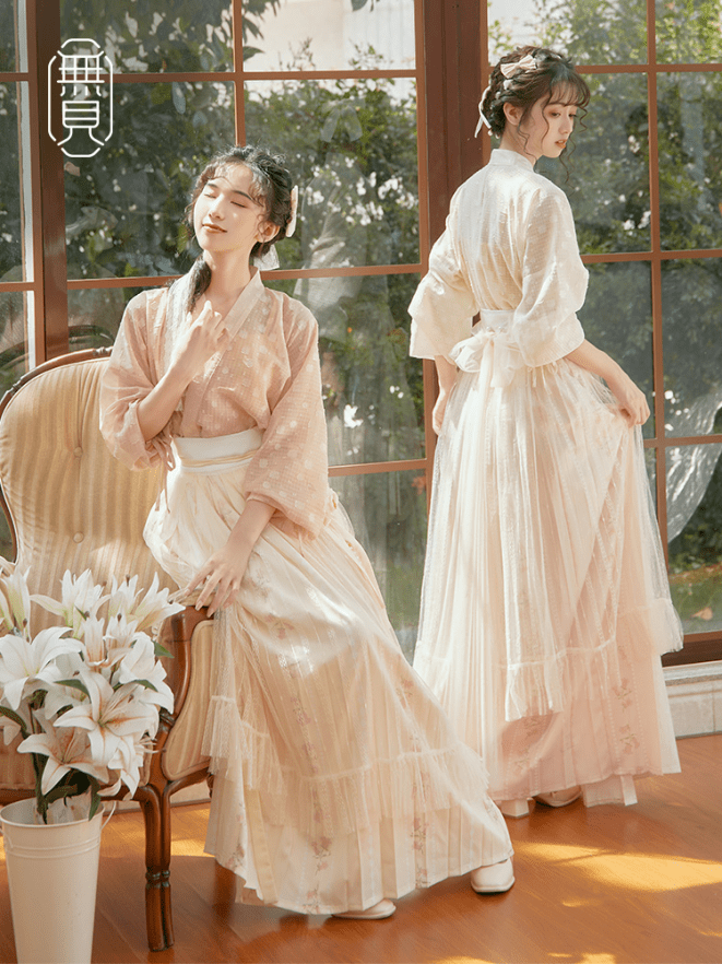 颜色|汉服太中规中矩？这些个性化汉服是不是你的心头好呢？
