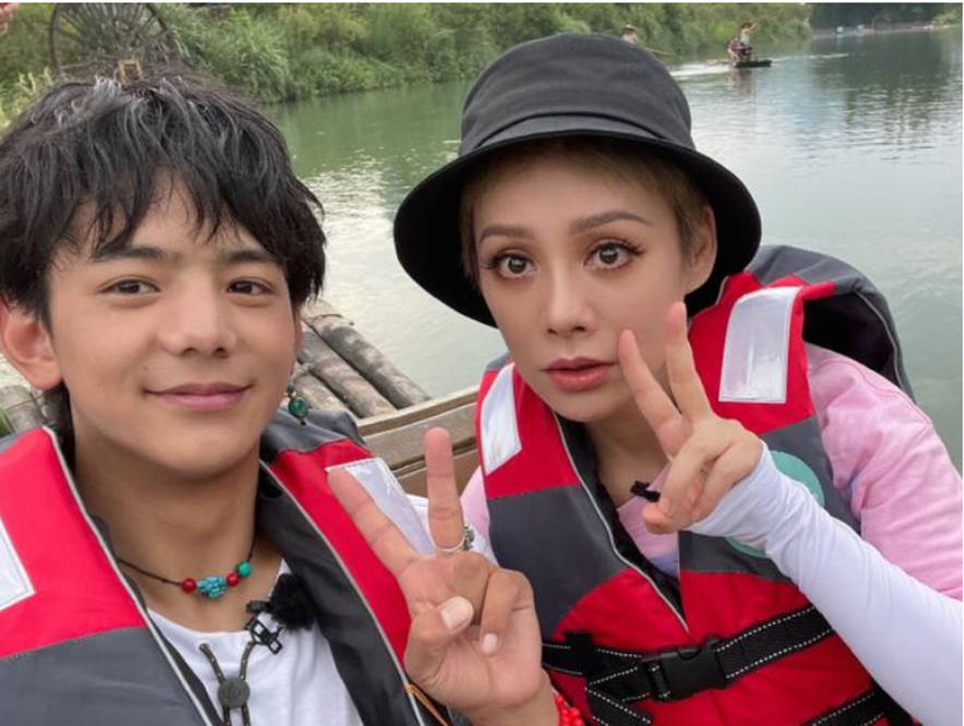 海口|中餐厅第三期录制地点遭网友围观,导演为防代拍,用绿布层层围住?