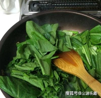 炒什么菜需要放酱油啊 92d1fd3dfc3445f1bb7ae4c1b3a5d44d.jpeg