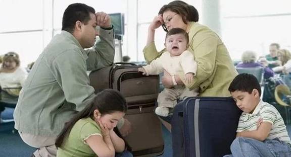 什么|4岁哥哥把1岁弟弟放到锅里，看到旁边的配料，宝妈真是欲哭无泪