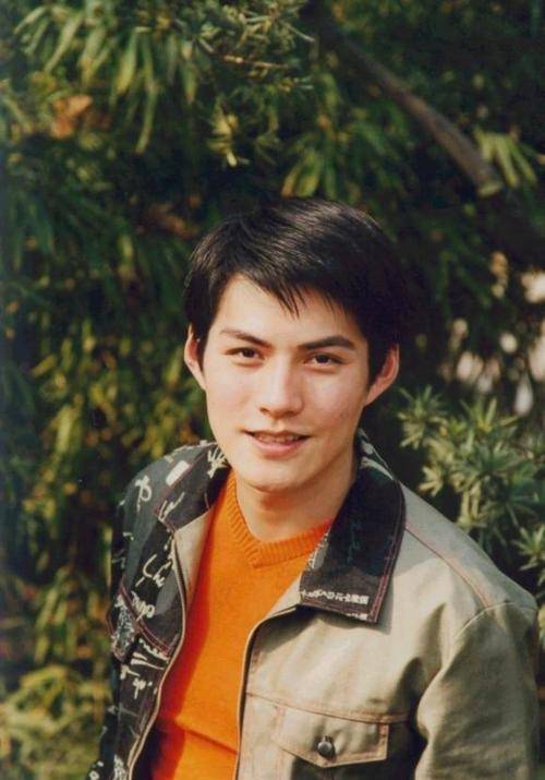 底子|《金色年华》里的严宽,拥有连我妈都赞不绝口的美貌