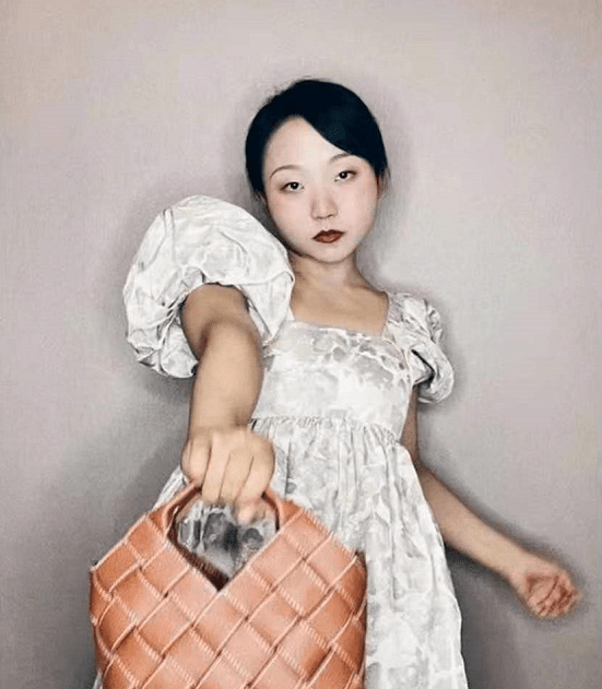 身材|蓬松娃娃裙简直是美少女必备！宽松遮肉又俏皮，轻松向赵露思看齐