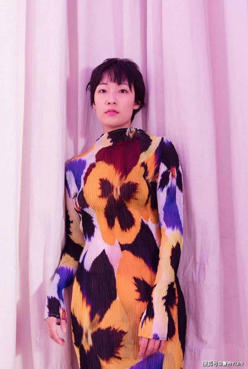 图案|提起褶皱风格还只知道三宅一生？德国小众品牌Julia Heuer表示不服！