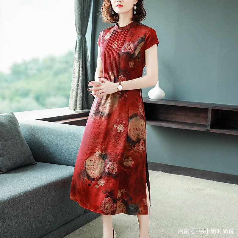 都能|夏天太闷热了，不如换上这文艺清新的旗袍裙，给你带来一抹清凉