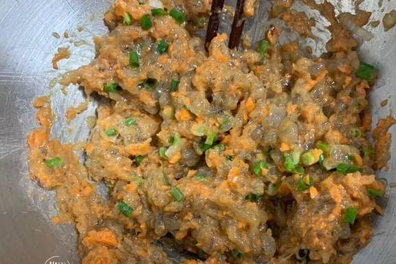 虾皮|最近孩子迷上这美味，早餐宵夜都要吃，10分钟就出锅，真香！