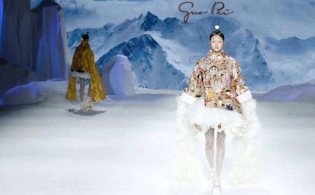 疫情|RR · FEATURE | 布衣中国上篇：传承下的高定之美