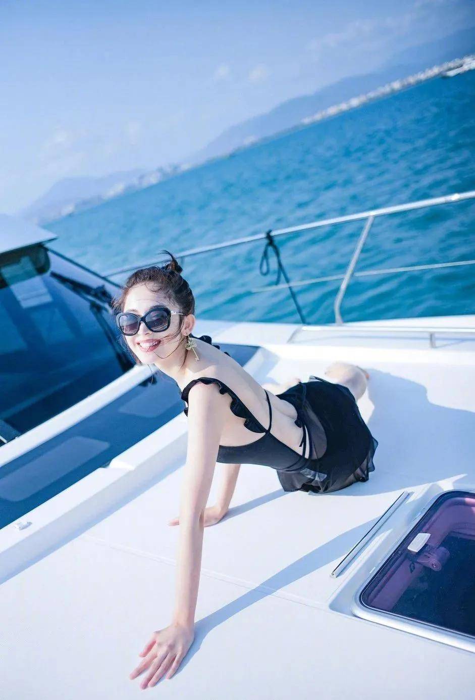 设计|Designer Items丨我差的是买泳衣的钱吗？不，我差的是身材