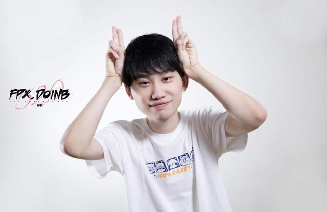 金贡谈起doinb言语尽是敬佩他每一年都当成最后一年来打