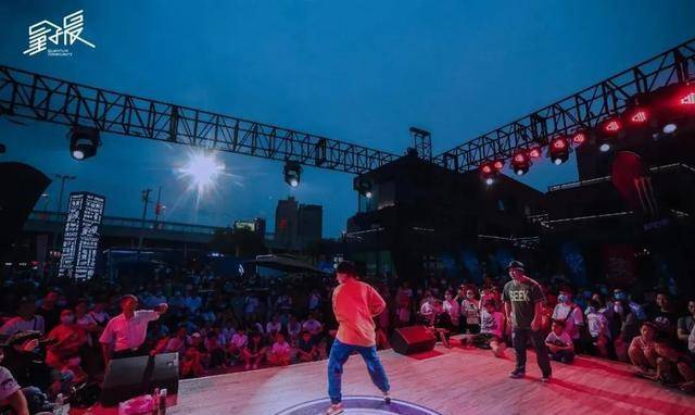 免费看西安大奖赛 f7fc276715b744499fd172a52d766385.jpeg