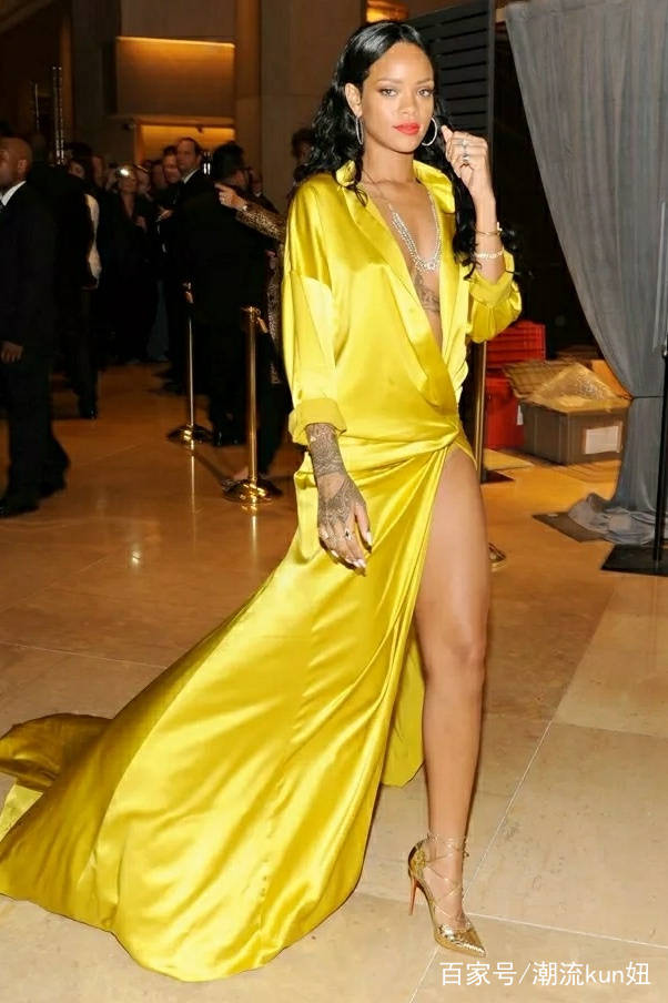 大气|女人要想优雅大气，这4款连衣裙，让你美一整个夏天，赶紧get