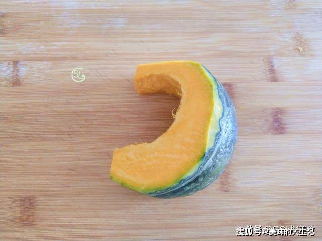 做法|做手抓饼时,加点南瓜,没想到那么好吃,酥脆又柔软,好吃解馋