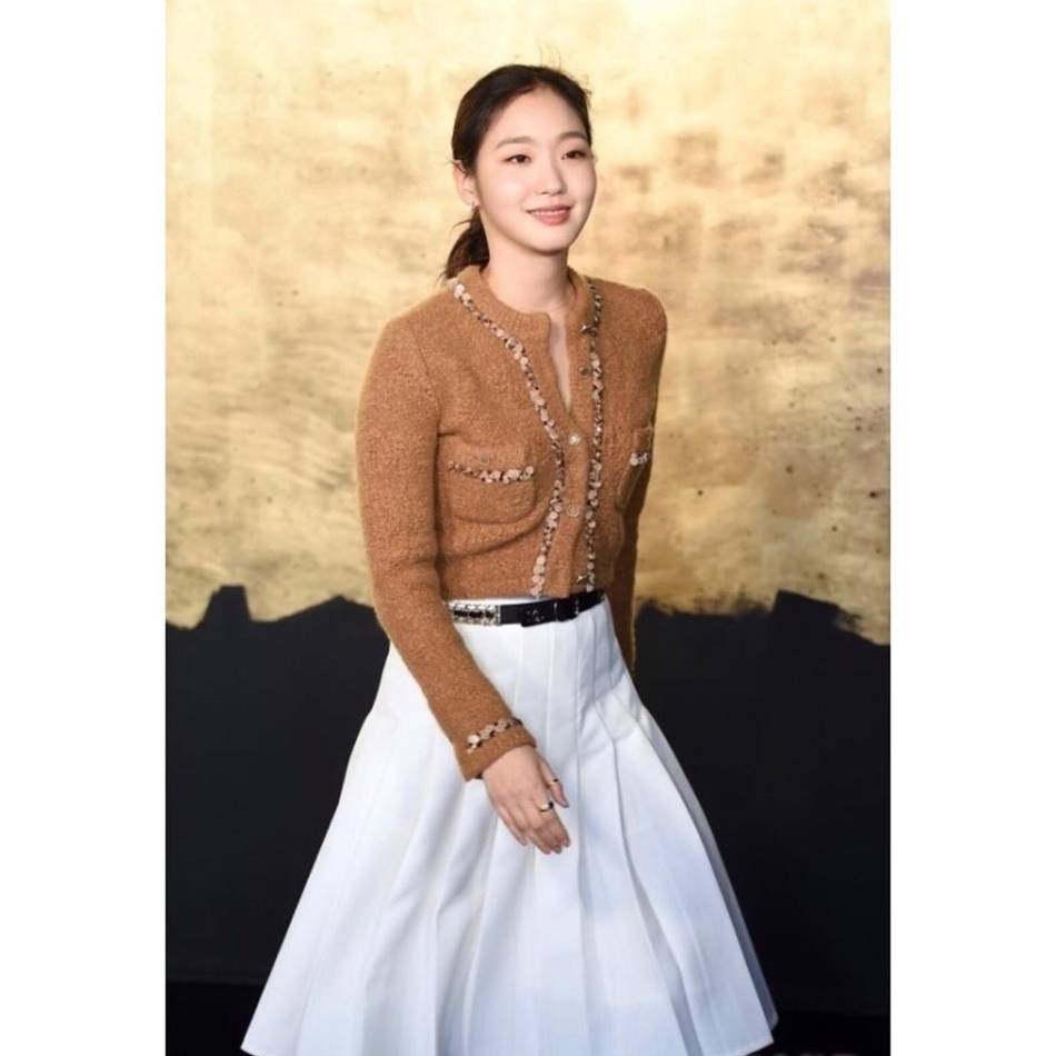 金高|金高银参加新片发布会，星光连衣裙好洋气，少女气质把我看服