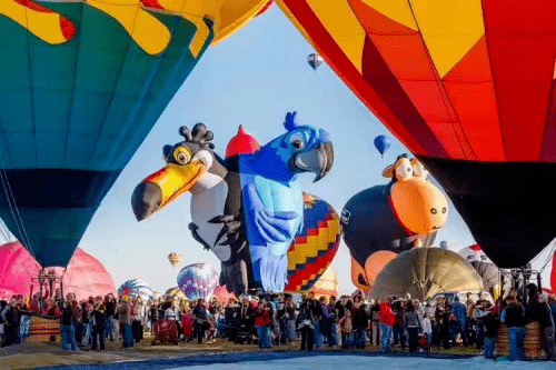 首届PUPU热气球节登陆 新节庆打开航空运动内循环