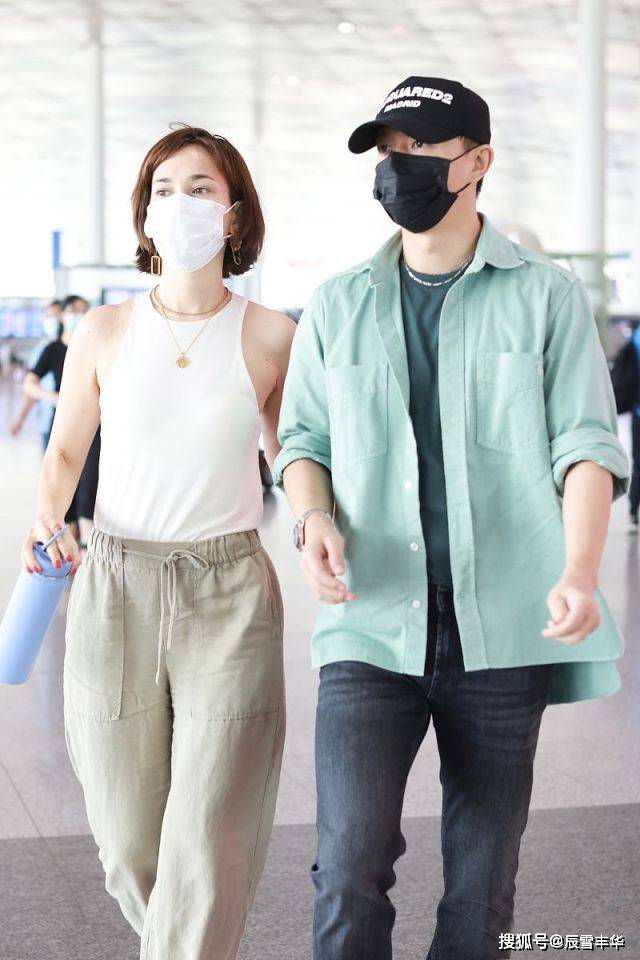 身材|卢靖姗有身材就是任性,穿圆领“吊带背心”走机场,一点都不庸俗