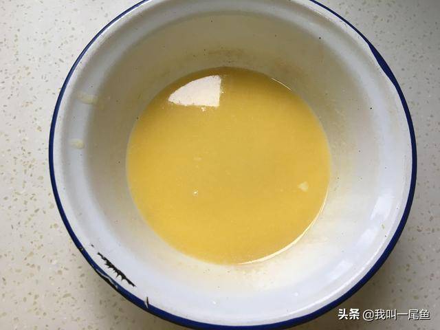 做法|儿子就馋这小点心，香酥可口做法简单，一根接一根好吃又过瘾
