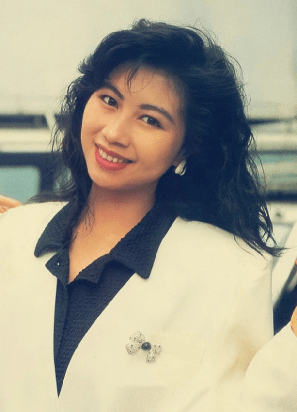 双料皇后杨宝玲:夜夜笙歌掏空前夫,被扫地出门后终成女强人_香港