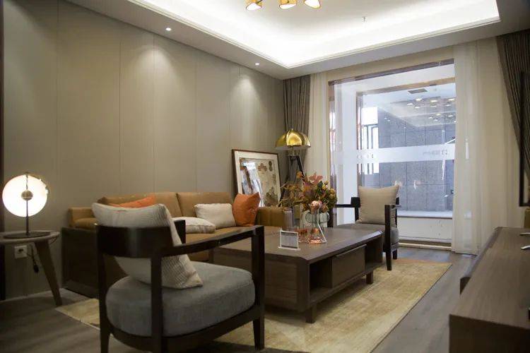 客 厅项目地址:上海市普陀区金沙江路装修单位:沪尚茗居装修风格:德式