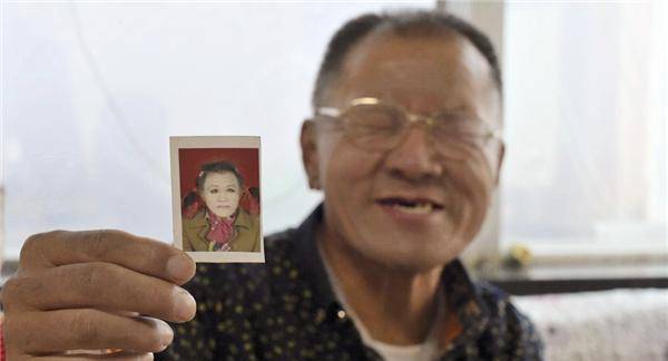 怪癖|大喜哥男扮女装16年，整日浓妆艳抹，外表浮夸的背后有何难言之隐