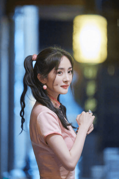 Pick|女星旗袍大赏:赵丽颖、杨幂、热巴、刘亦菲,你Pick谁?