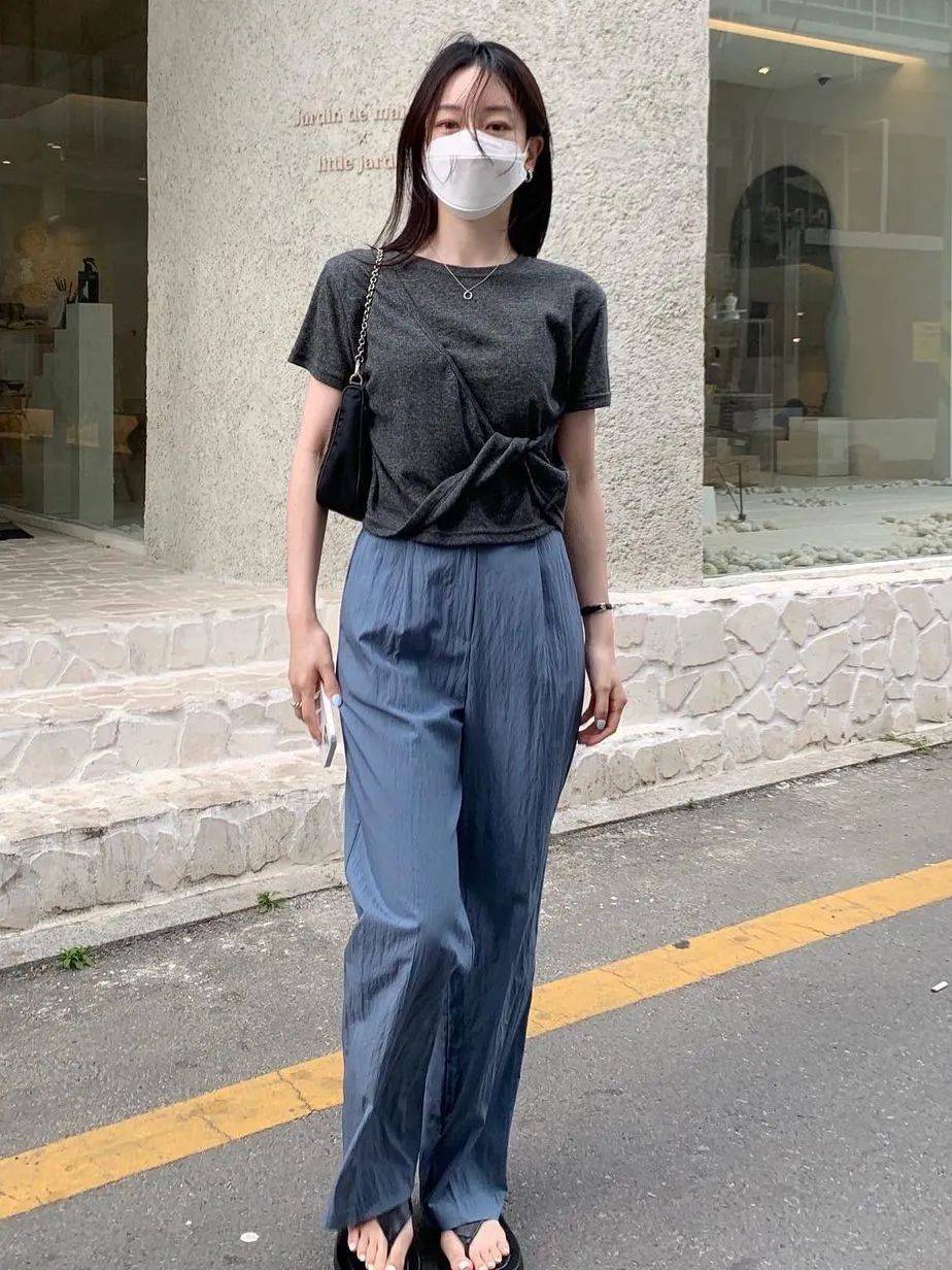 飒帅|T恤+高腰休闲裤=清凉又好看！