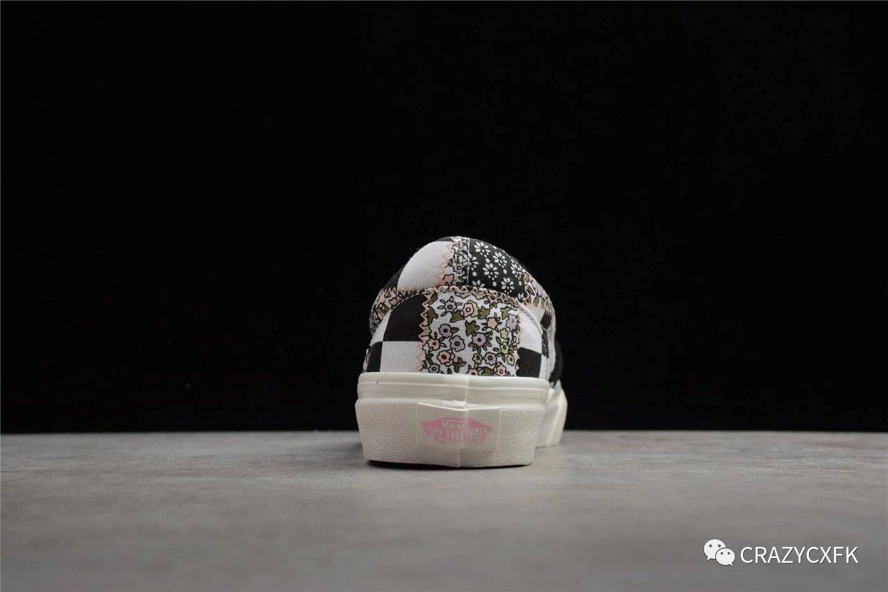 色调|万斯小碎花 Vans Classic Slip-on 黑白粉拼接一脚蹬帆布鞋