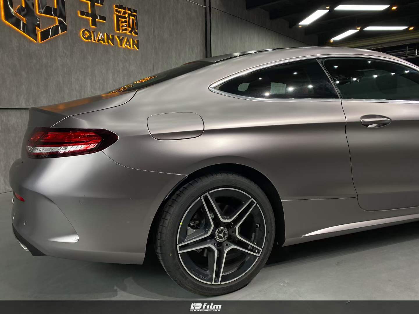 lb改色膜:奔驰-c级全车贴膜lbfilm电光金属战斗灰