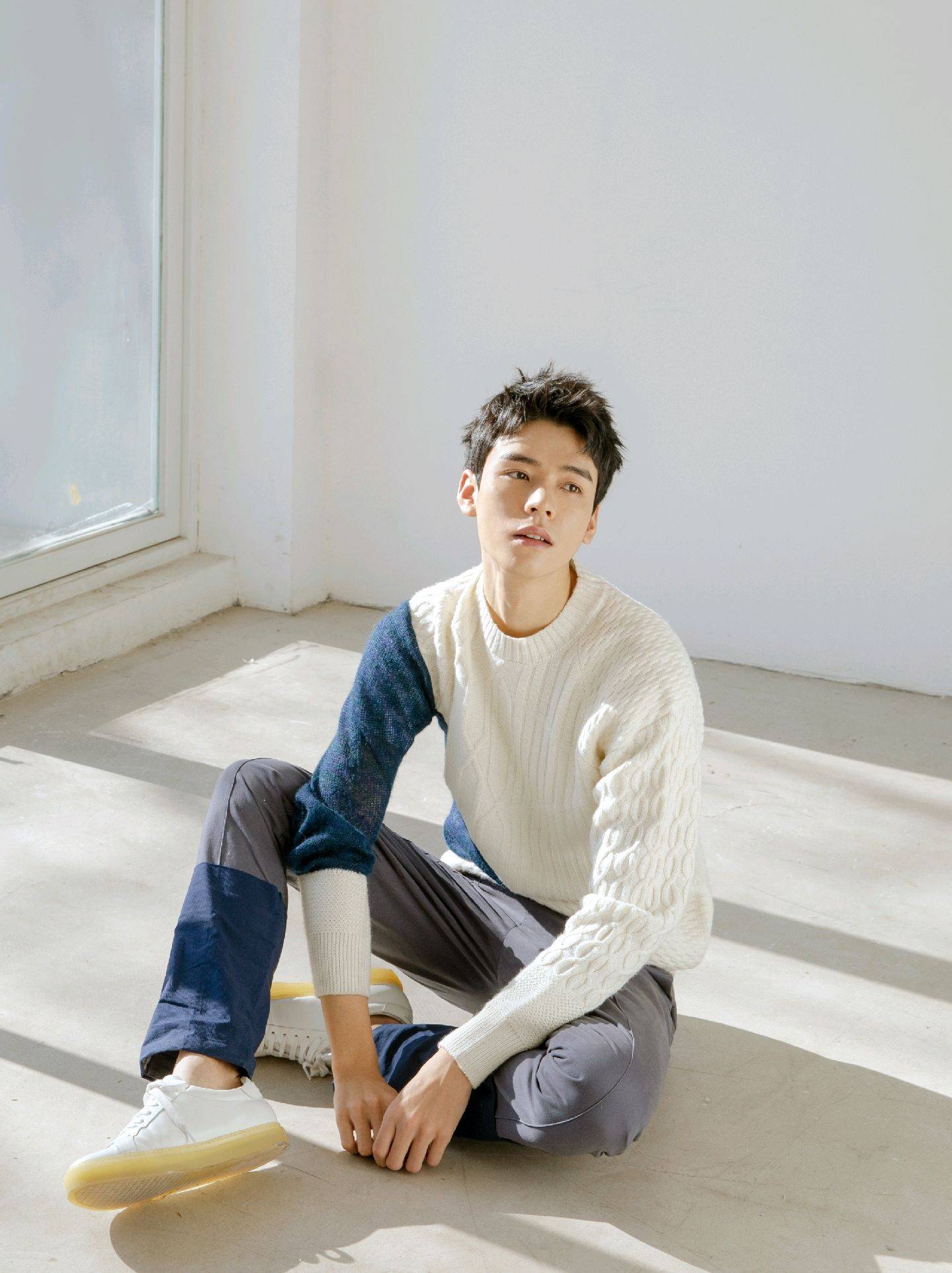 卫衣|《小美满》男主龚俊,颜值超高的小哥哥,私服穿搭又酷又帅