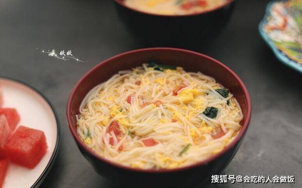 卡通|十分钟搞定家人的早餐，开胃又爽口，早餐吃饱吃好一天不犯困