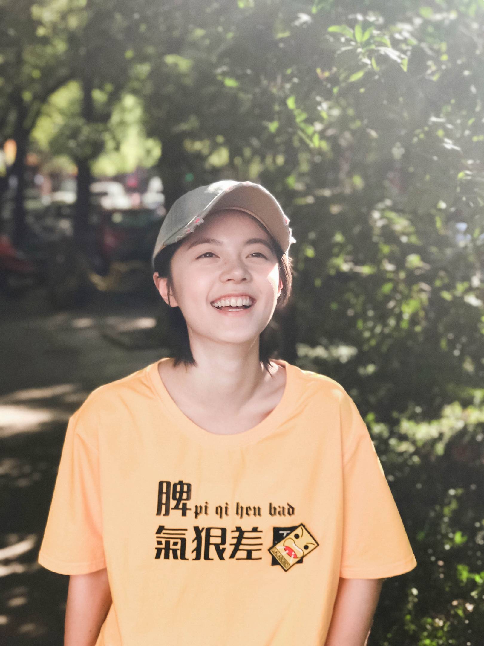 清透|“国民闺女”赵今麦的格纹诱惑，小清新风代言人，00后该有的模样