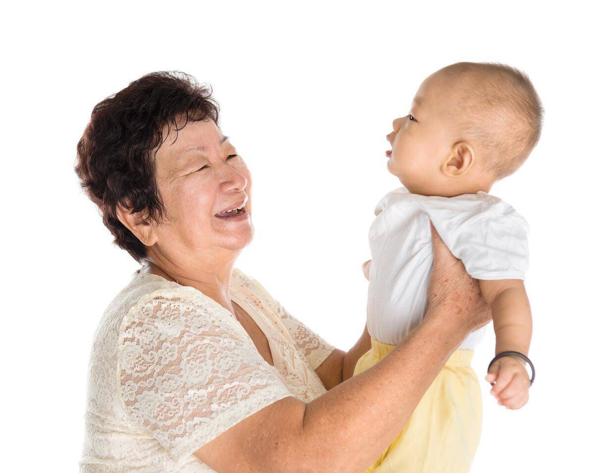 什么|68岁女人的锦囊妙计：伺候儿媳月子，这样做才能不让儿子为难