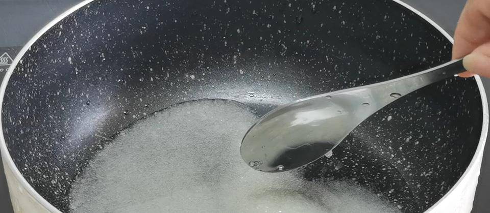 做法|过年用2种食材,做道小时候常吃的“零食”香甜酥脆,孩子抢着吃