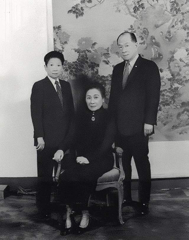 孔令伟被龙云儿子调戏，双方拔枪互射，却为何都不敢瞄准对方？_龙绳曾