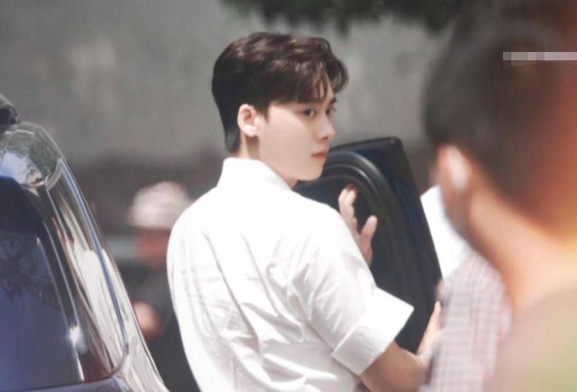 人气|《王牌6》收官3月,关晓彤上新综艺,3位男神助阵堪称是“王炸”