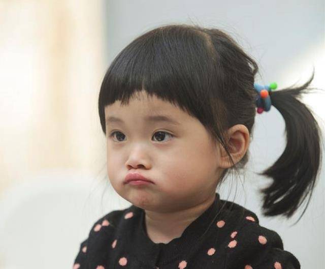 过来人|梅婷对女儿“眼神杀”引争议，过来人：二胎妈最常见的错，能理解