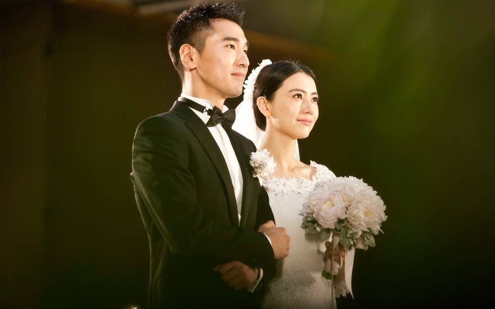 女神|41岁高圆圆小腹微隆，疑二胎实锤，个人视频中曾出现孕妇产品