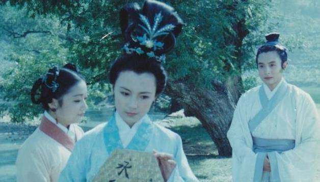 角色|60岁赵静近照，刚出道就走红，颜值不输刘晓庆，嫁军官恩爱40年