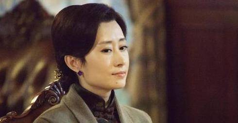 分分钟|刘敏涛新剧太出戏,摇头、翻白眼,分分钟让人想到《红色高跟鞋》