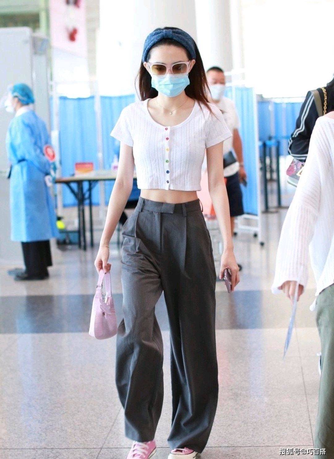 因为|短袖+阔腿裤已经烂大街?徐璐教你如何赢在气质上,简单易操作