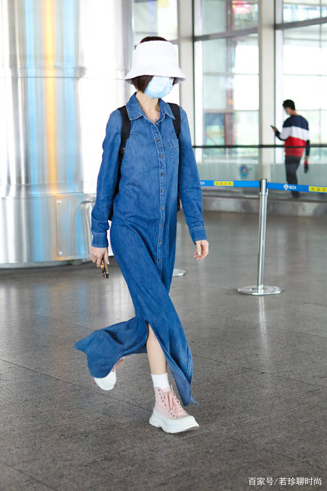 身材|鲁豫太不会挑衣服了，选的裙子又长又肥，显头大还有肚子
