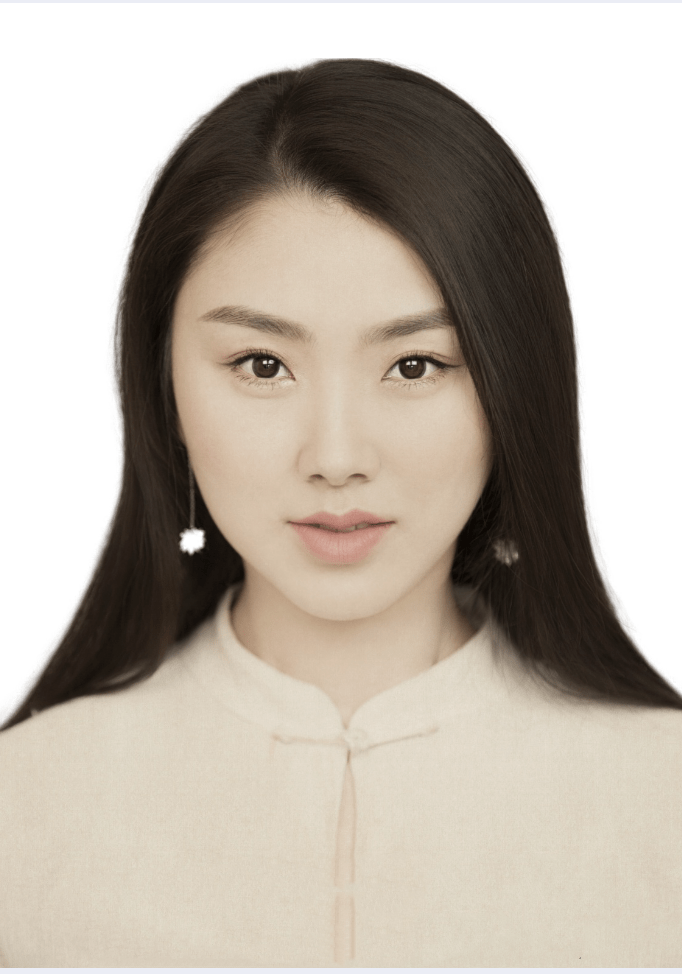 歌手肖洋昔日演出照曝光洋溢青春活力
