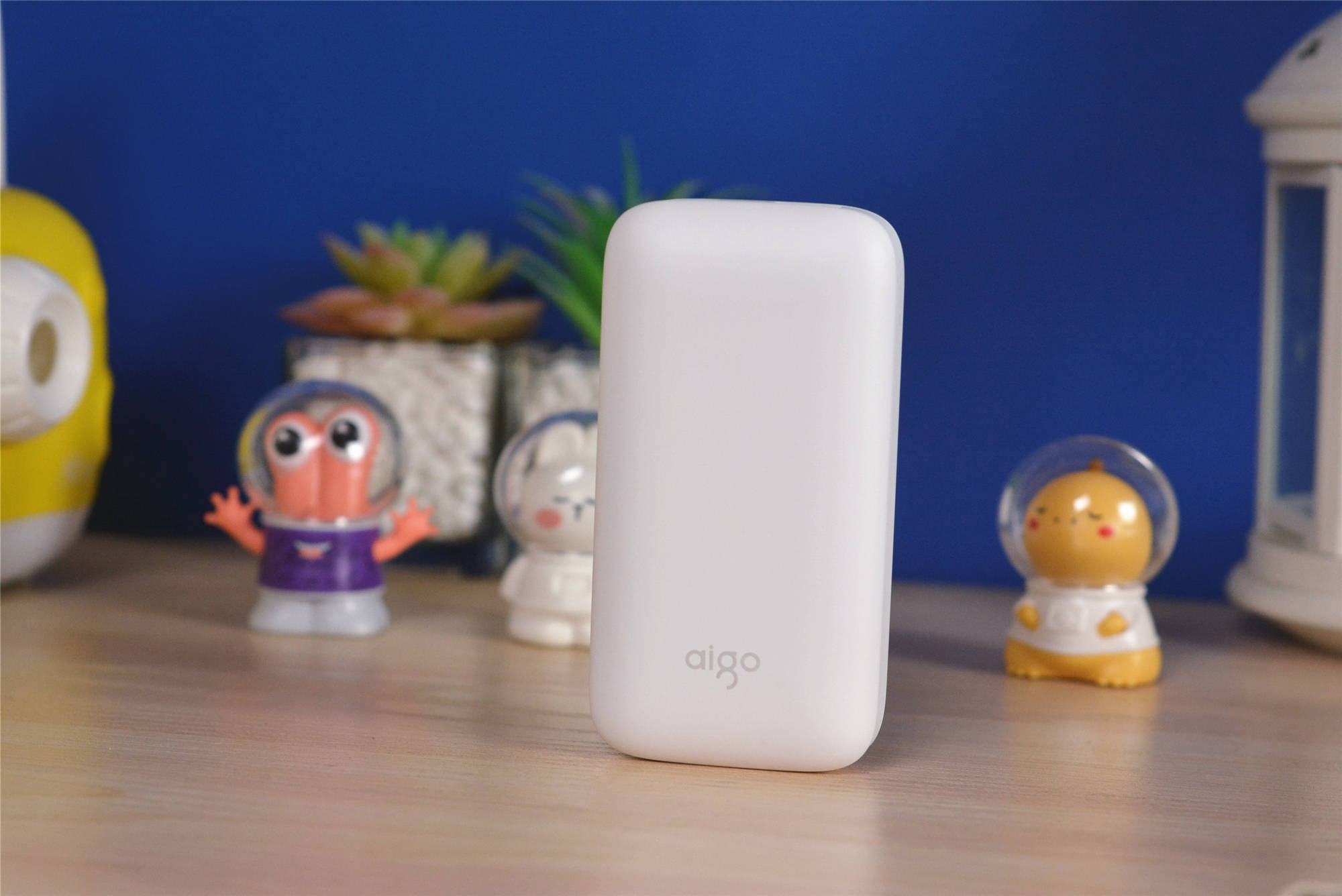 国产aigo推出小香皂充电宝:99元,支持pd充电