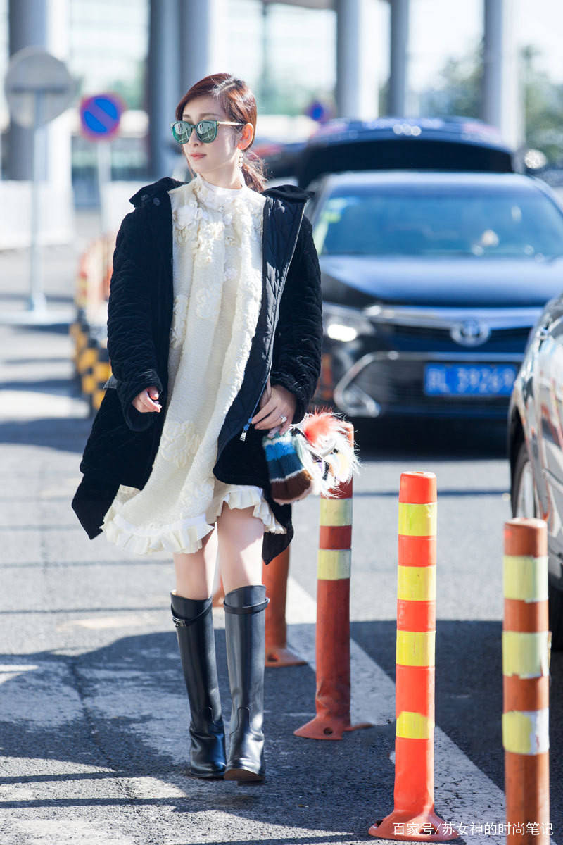 短裙|外套下面尽量少配长裤,学学杨幂、谭松韵这样穿,轻松变身长腿精