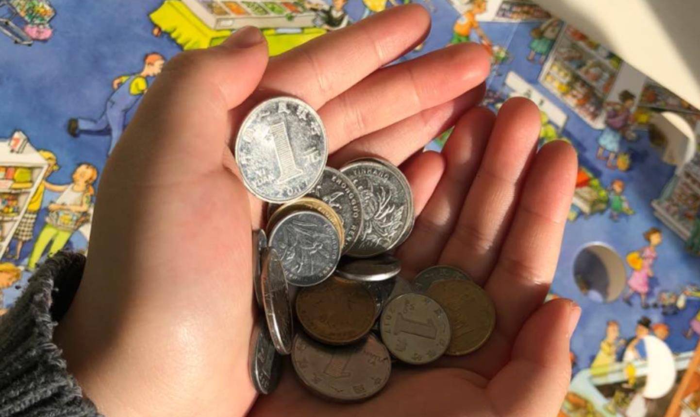 奖励|宝宝拿着''工资条''回家,幼儿园设岗签劳动合同,月薪1元