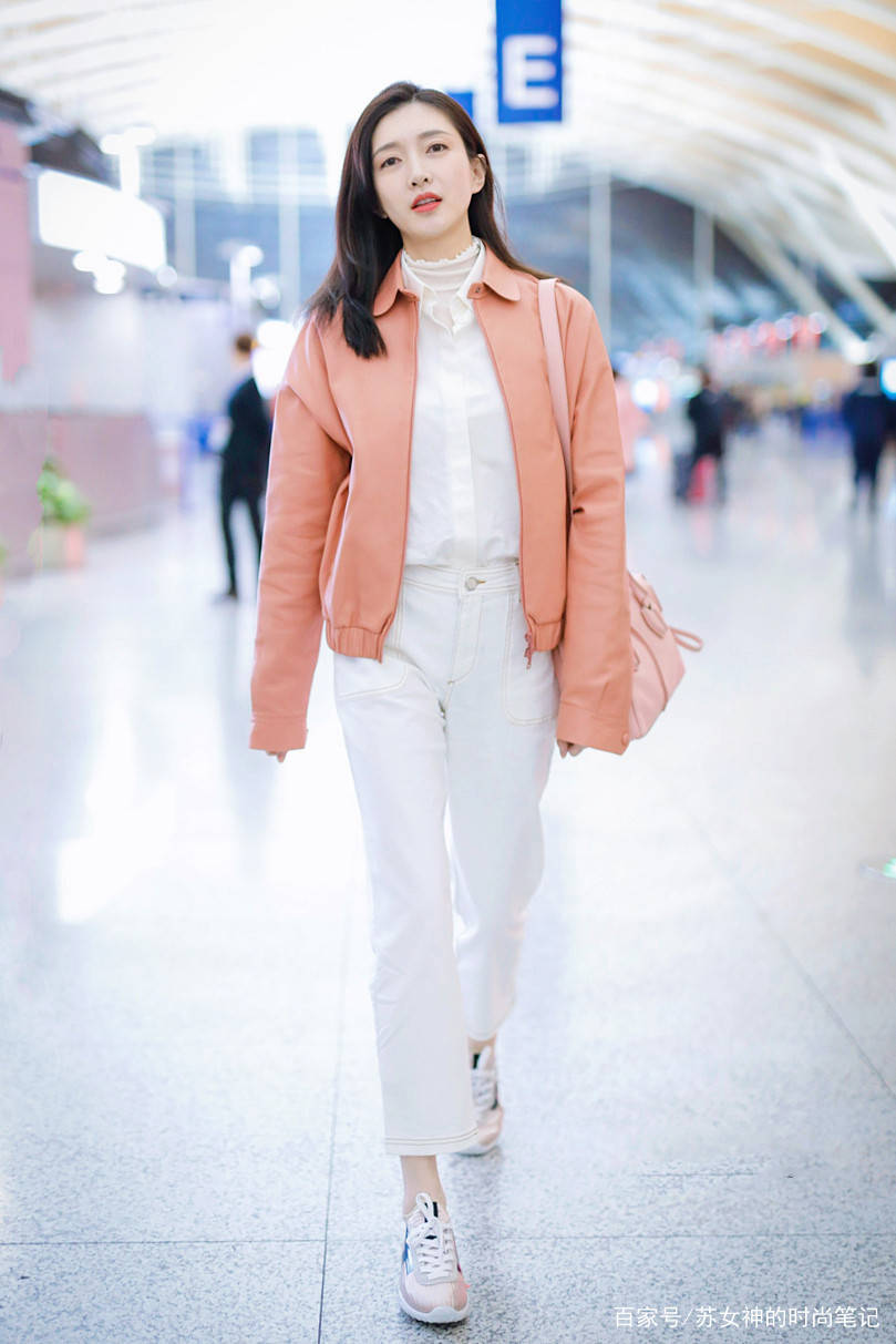 鞋子|火遍时尚圈的“牛仔裤+豆腐鞋”，不许你没有！时髦洋气明星都爱