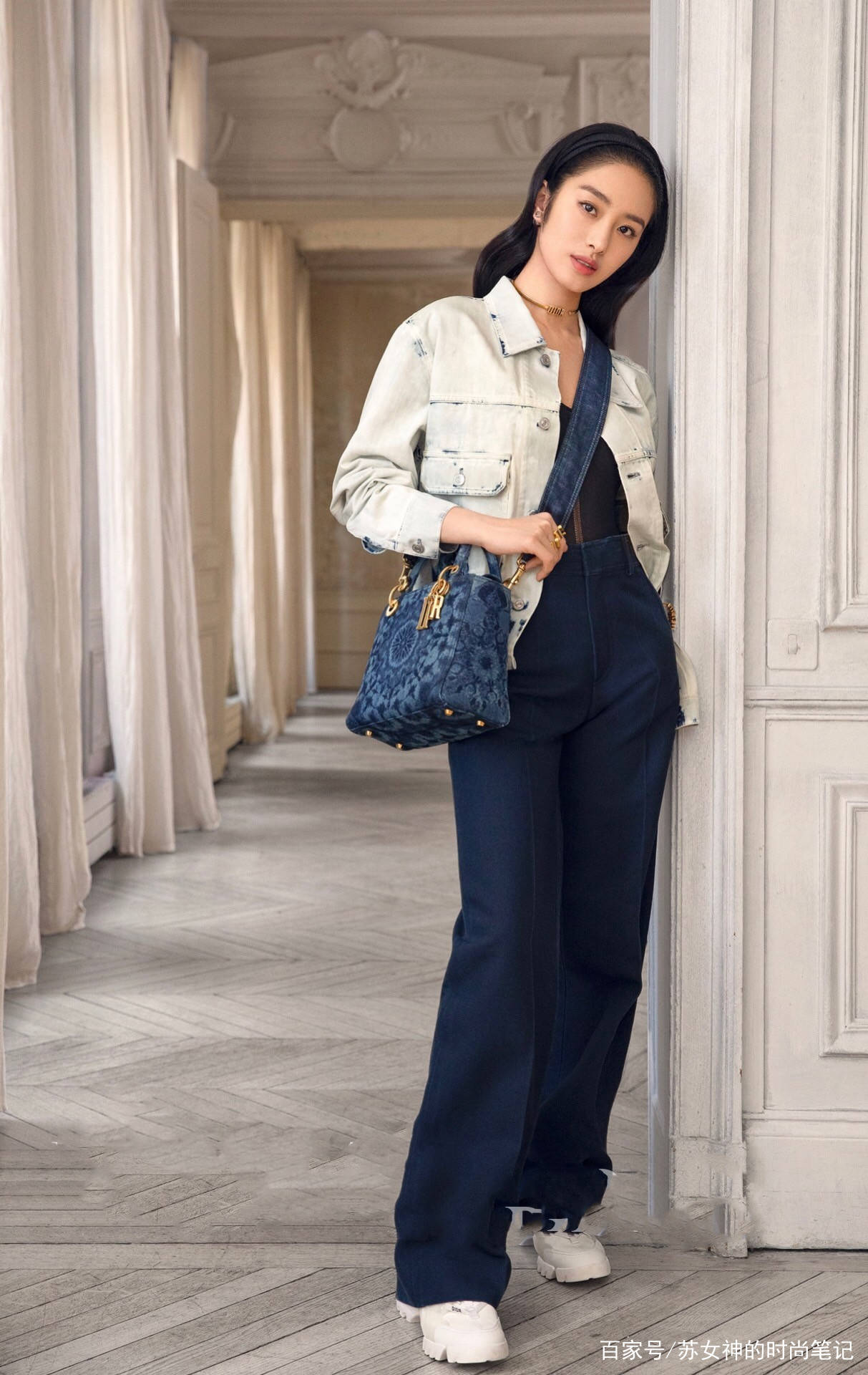 服装|衣服在精不在多，《芳华》女主早夏穿搭建议学起来，复古又时髦！