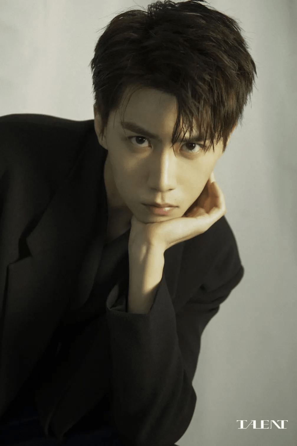 全新专访丨当佛系店长遇上喵系少女任宥纶开启治愈心动