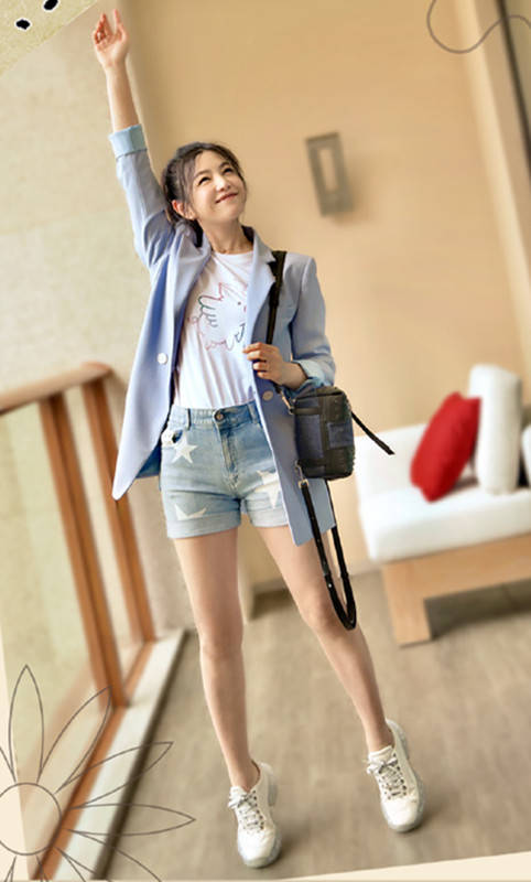 牛仔|佩服陈妍希,“脱了线”的牛仔短裤穿着就出门,还真赚足了眼球