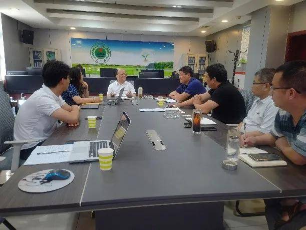 工作动态鹤壁市邵七一副市长与跟踪组召开大气污染防治路线研讨会
