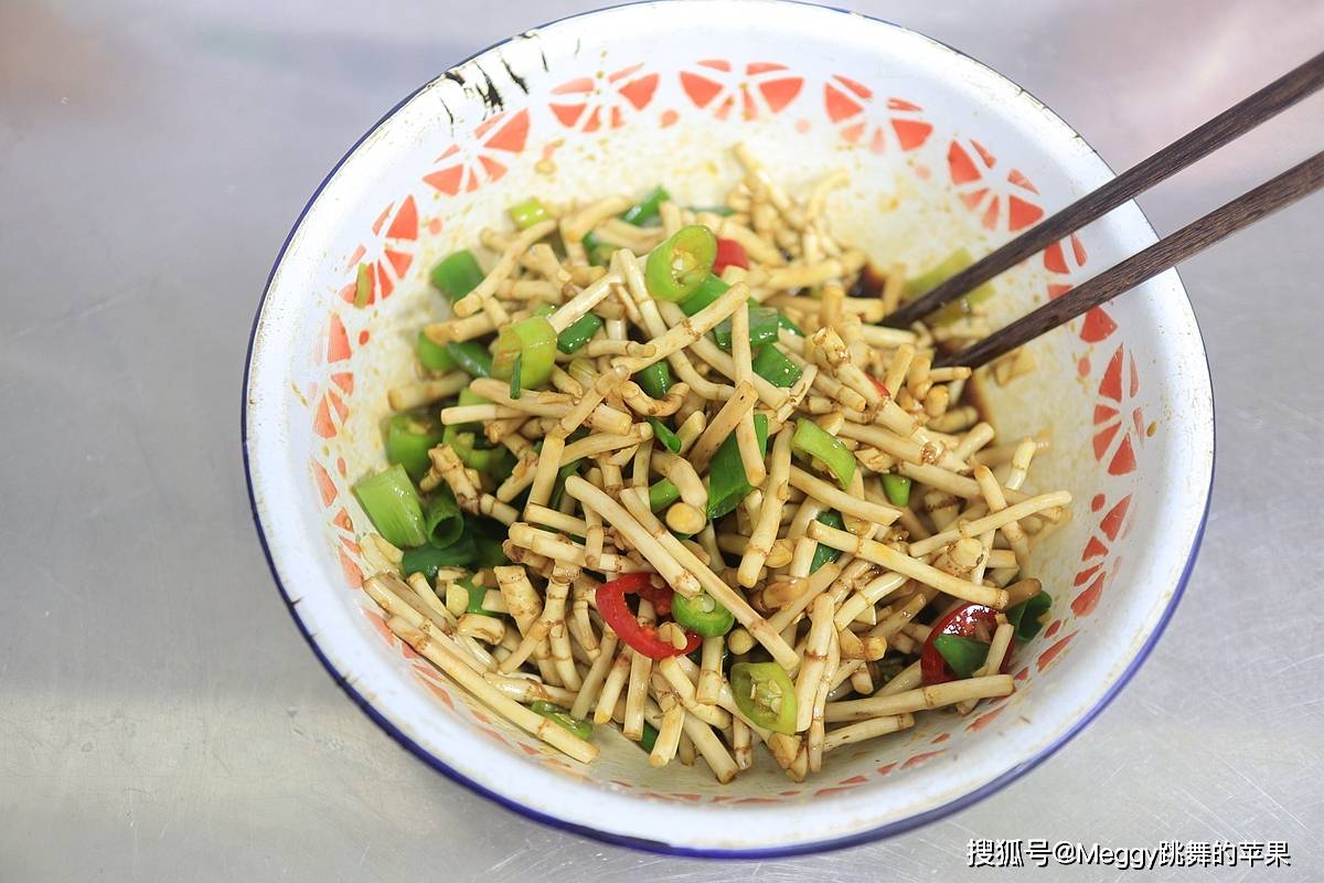 口感|云贵川的凉拌特产小菜，夏天拌一盘特开胃，北方人：一吃就吐