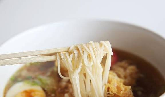 光管|糖尿病为啥要管好餐后血糖？餐后血糖高一般就三个原因